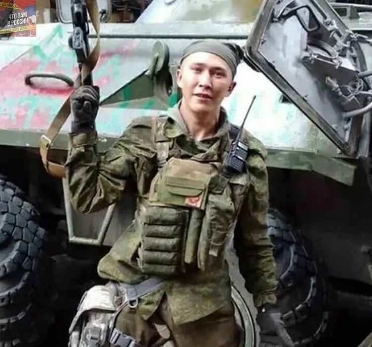 Дочь погибшего на СВО бойца бросилась на сцену к актёру, сыгравшему её отца