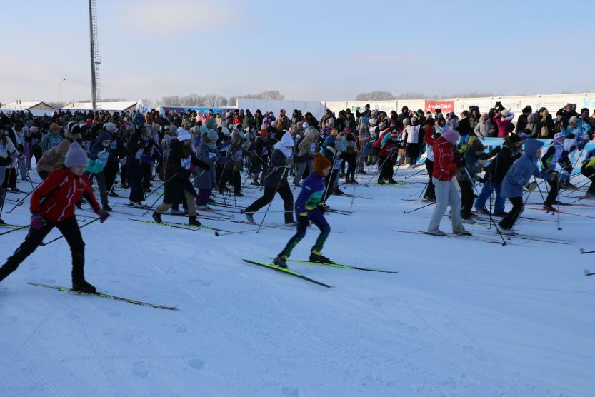 В Уфе прошли массовые соревнования «Лыжня России»