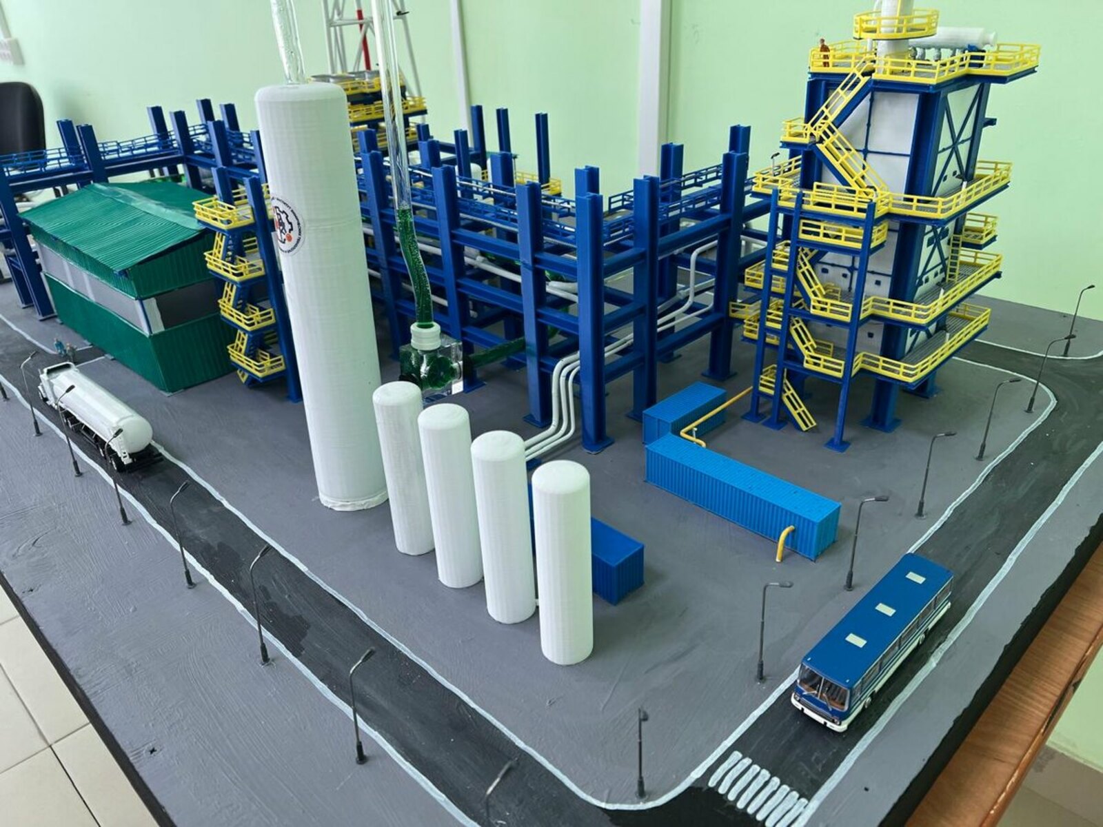 В УГНТУ создали действующую модель завода по производству водорода