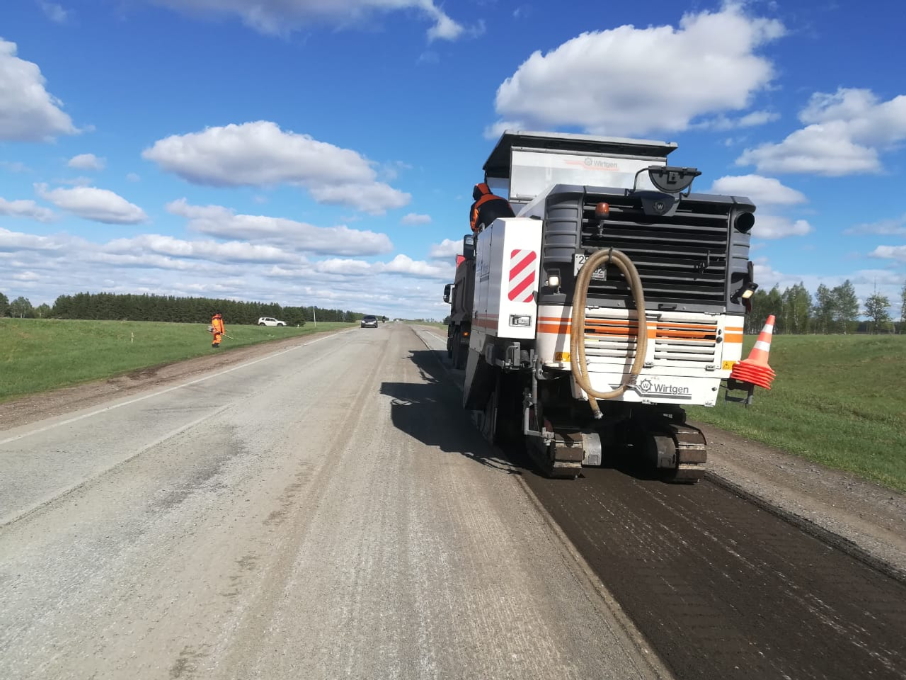 В Башкирии начали ремонтировать дорогу Магнитогорск – Ира