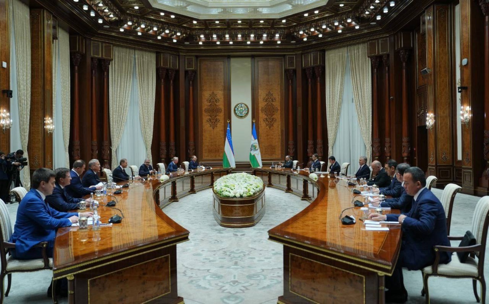 Радий Хабиров встретился с президентом Узбекистана Шавкатом Мирзиёевым