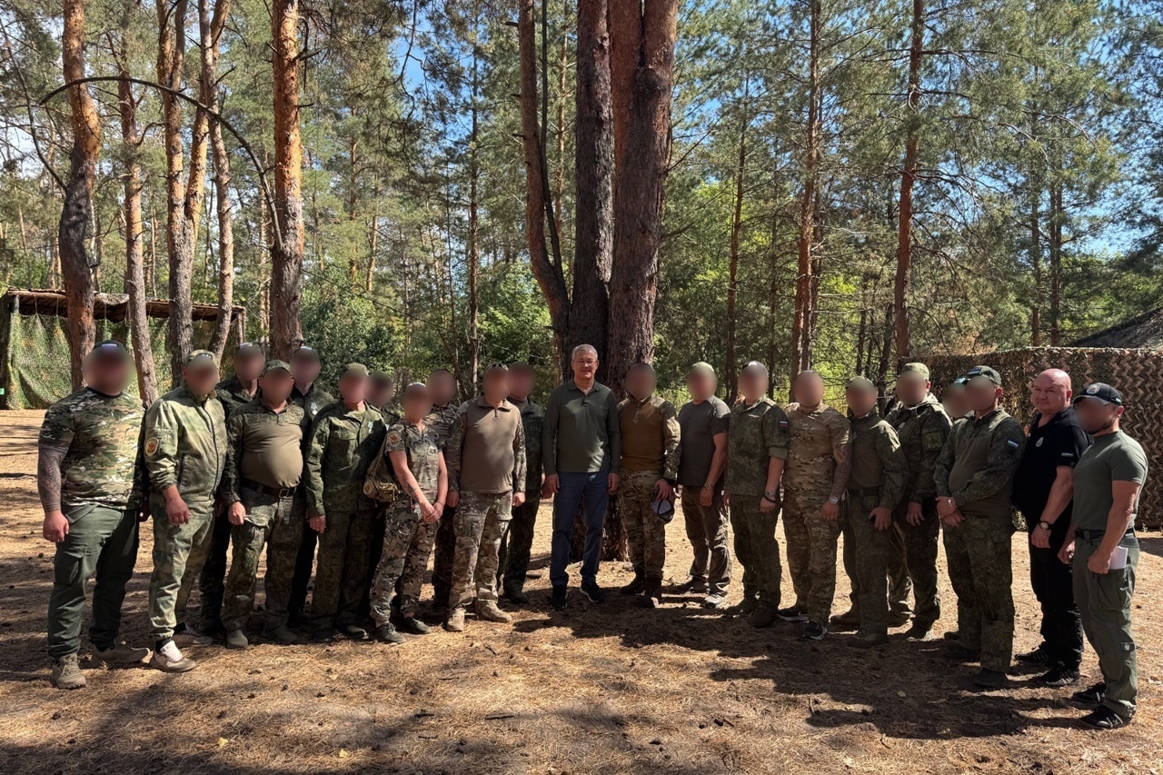 Радий Хабиров приехал к бойцам полка «Башкортостан»