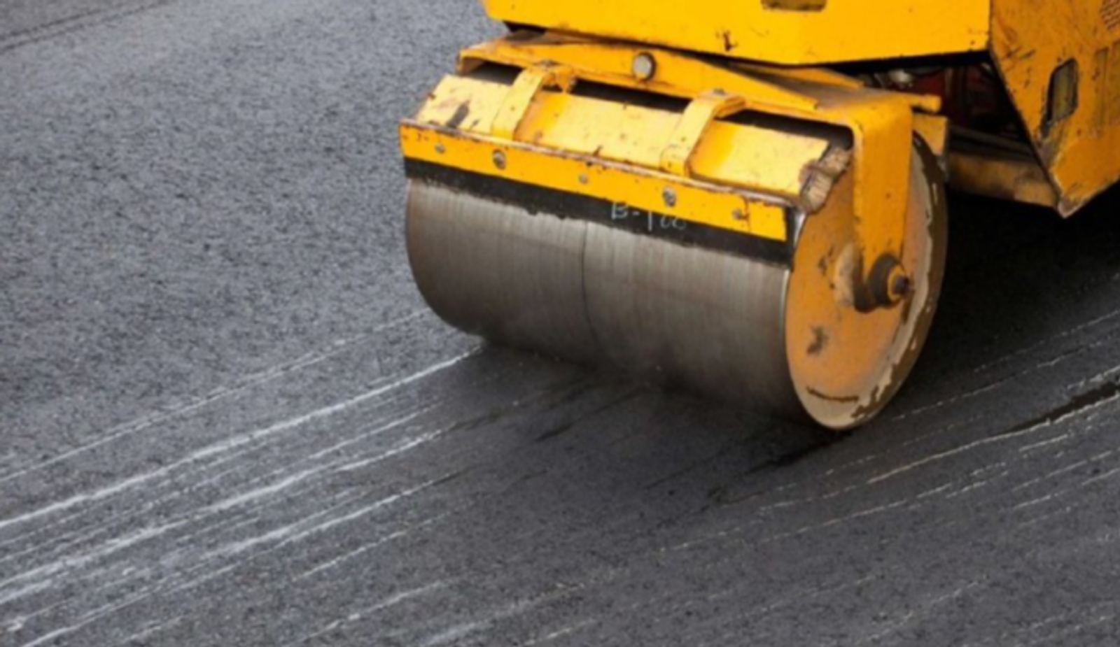 В Уфе на проспекте Октября заменят асфальт