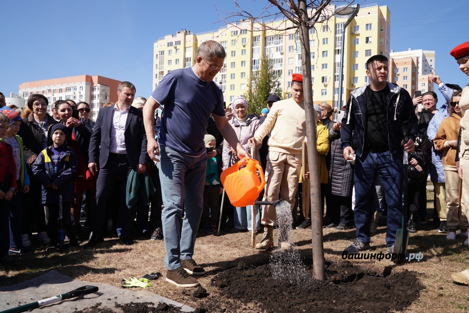 В Кировском районе Уфы открылся парк имени Рамиля Бикбаева