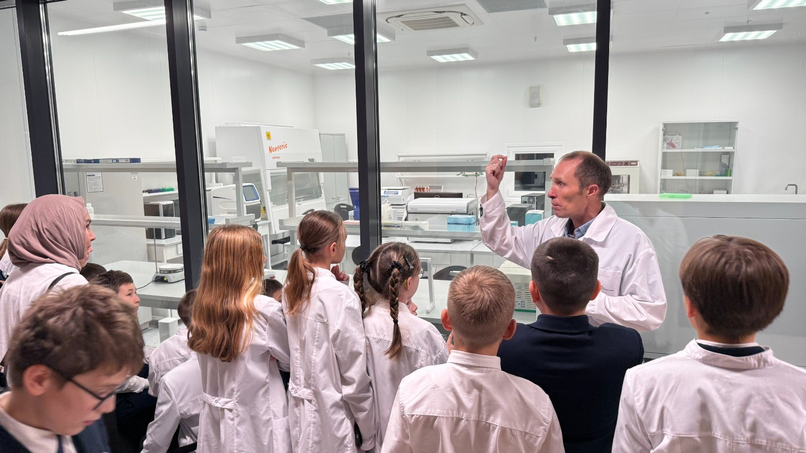 В Уфе школьники прошли по естественно-научному маршруту Межвузовского кампуса