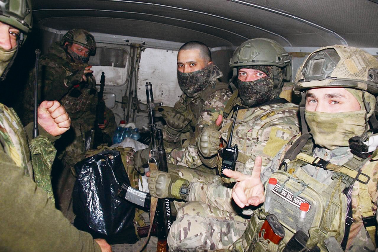 Первостепенная задача — поддержать тех, кто встал на защиту Родины. // Фото предоставлено пресс-службой главы РБ.