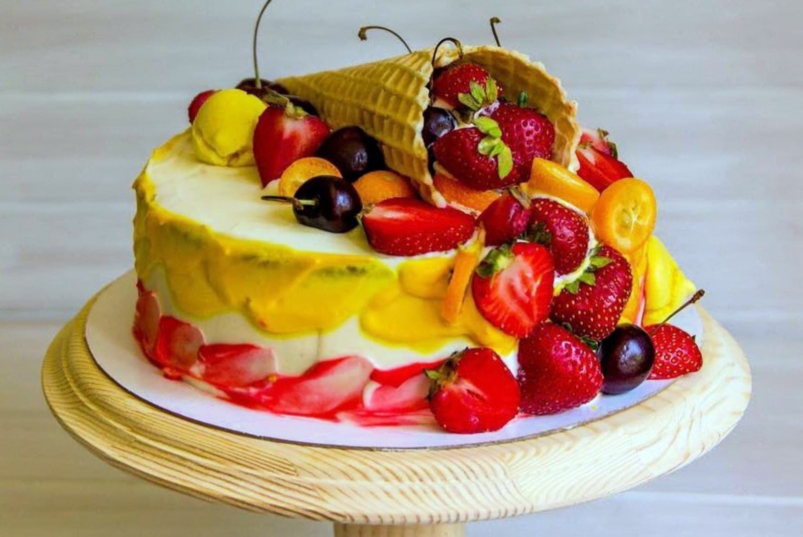 Людмила КАМНЕВА