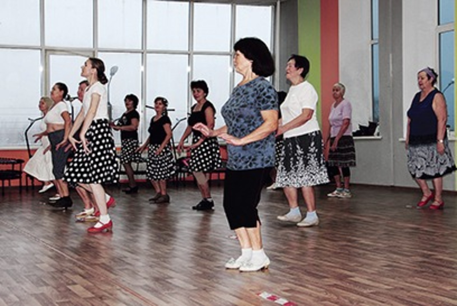 Елена Торгашева  Танцами участницы проекта занимаются два раза в неделю