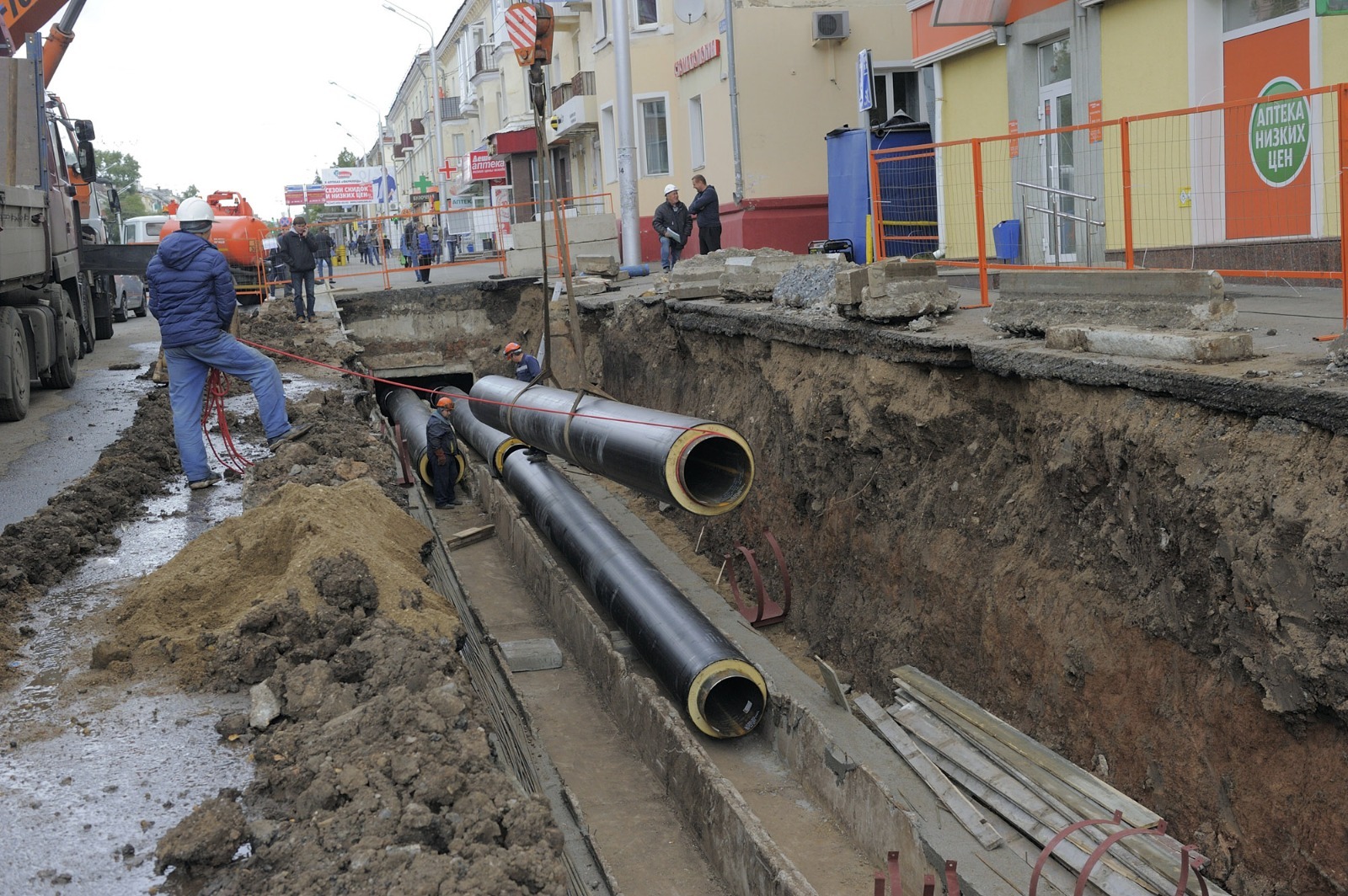 Альберт ЗАГИРОВ  Ежегодный ремонт существующих сетей едва ли поспевает за их нарастающим обветшанием.