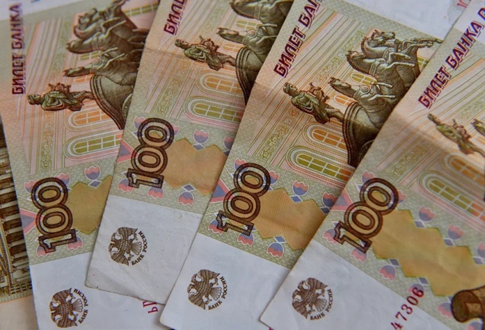 В Башкирии минимальная зарплата в новом году составит почти 33 тысячи рублей