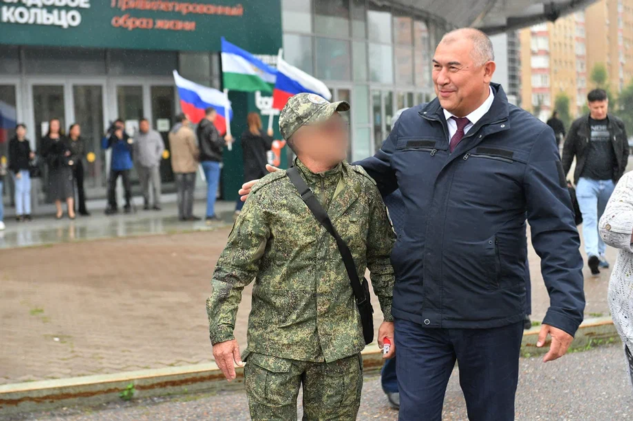В Уфе в зону СВО проводили бойцов полка «Башкортостан»