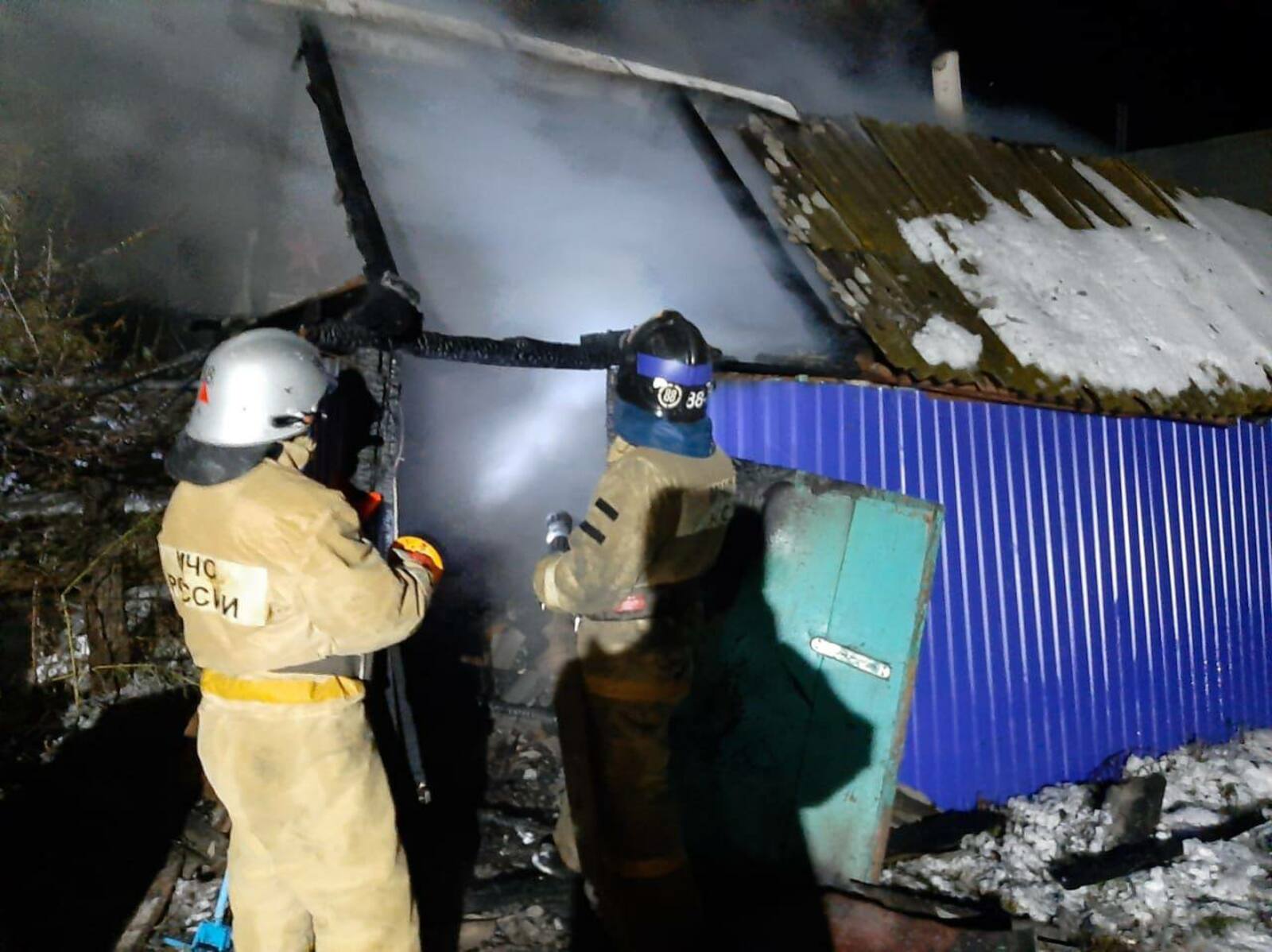 В Башкирии в пожаре в частном доме погибла 21-летняя женщина