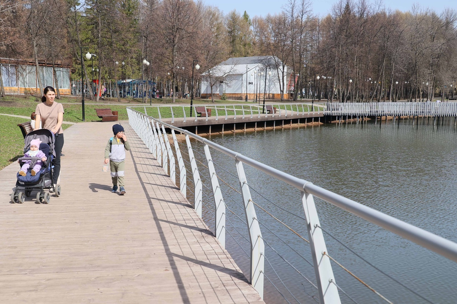 Территория комфорта: жители Уфы оценили обновлённый парк «Волна»