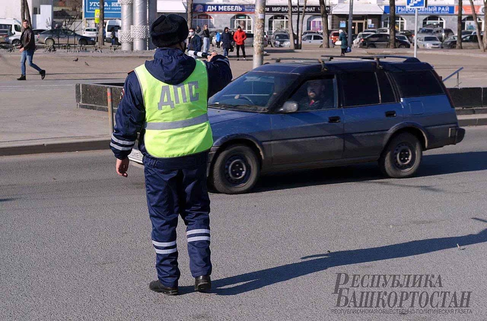 Альберт ЗАГИРОВ  В Башкирии мужчина нанес травму автоинспектору