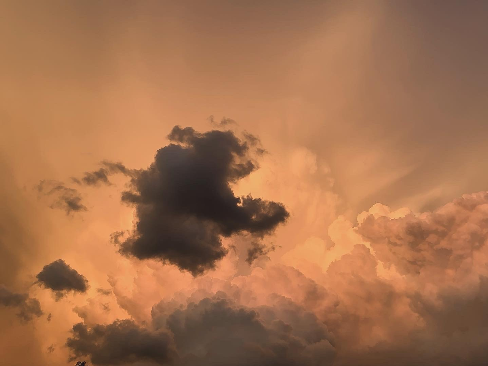 Синоптики Башкирии пообещали облака и град