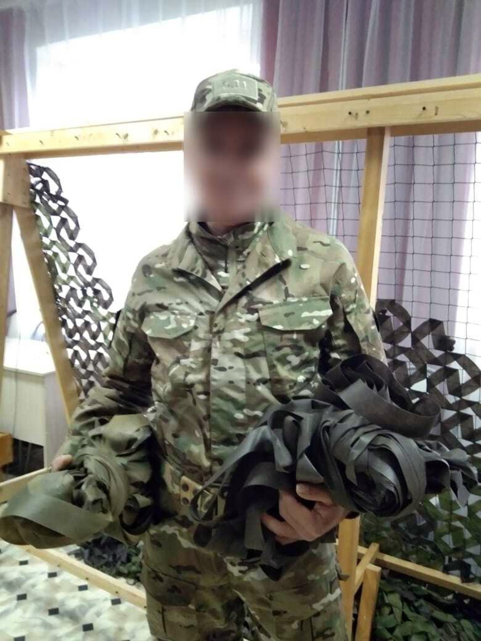 из личного архива бойца «Плотник» выжил благодаря своей смекалке и выносливости.