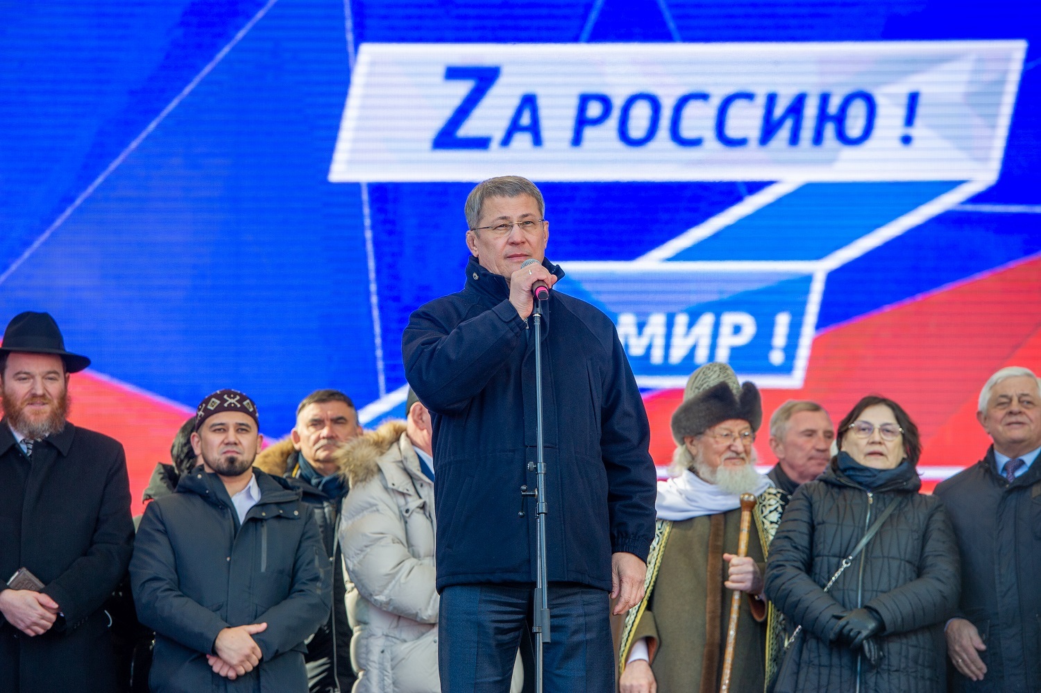 «Когда мы едины, то непобедимы!» В Уфе прошёл митинг-концерт в поддержку спецоперации на Донбассе