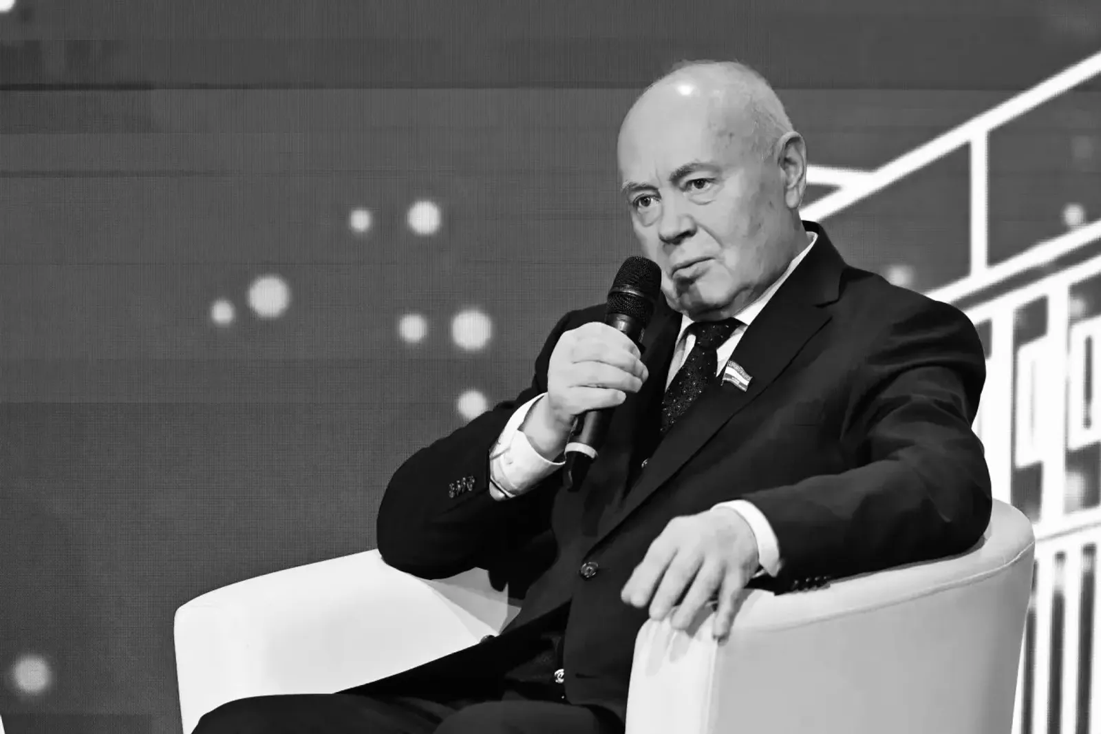 Премьер-министр Башкирии сообщил об уходе из жизни Константина Толкачёва