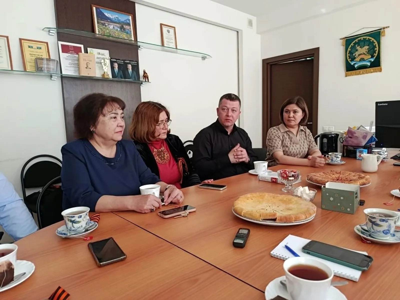 автора Александр Мельченко на встрече с журналистами в Доме печати.