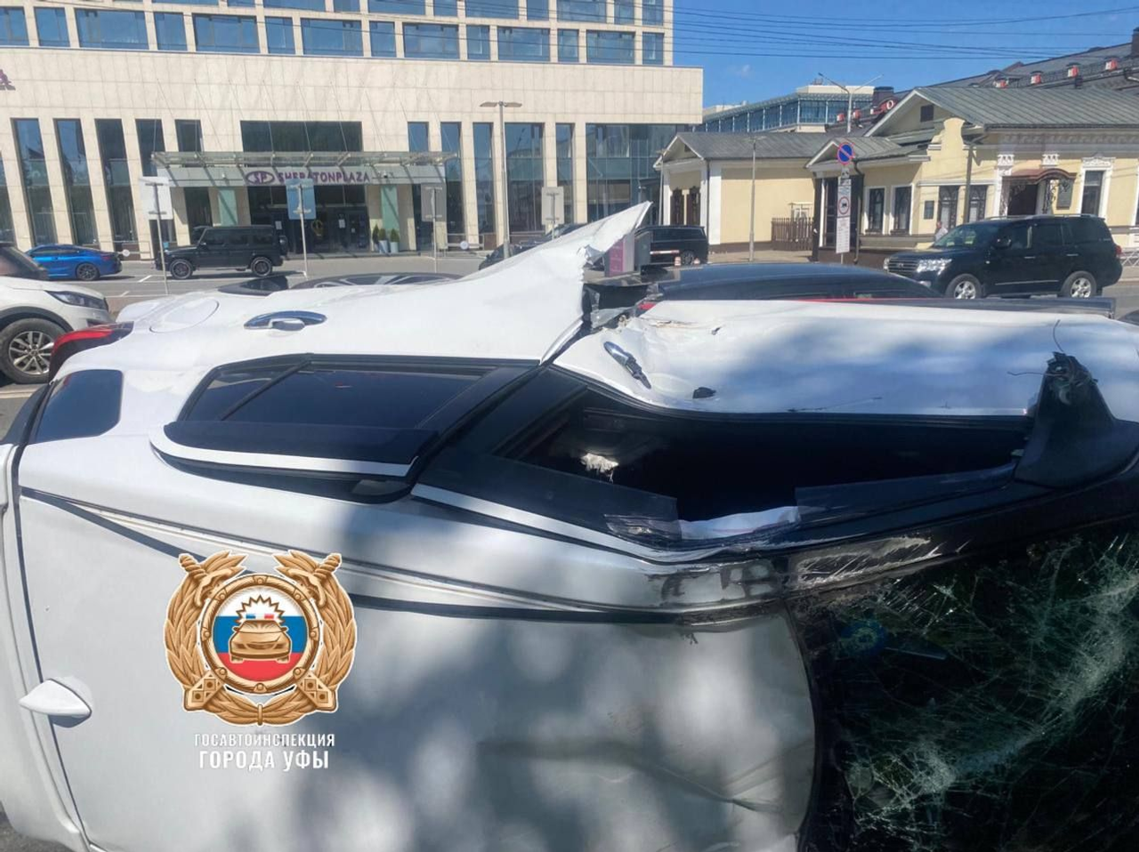 В Уфе в результате ДТП опрокинулась «Тойота»