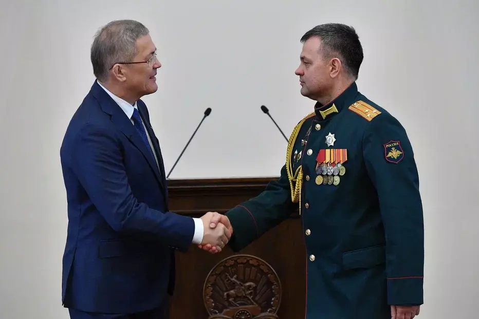 Радий Хабиров вручил государственные награды