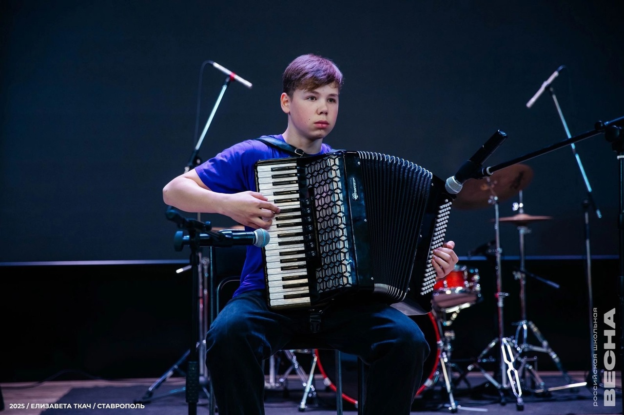 Глава Башкирии поздравил победителей Всероссийского фестиваля «Школьная весна»