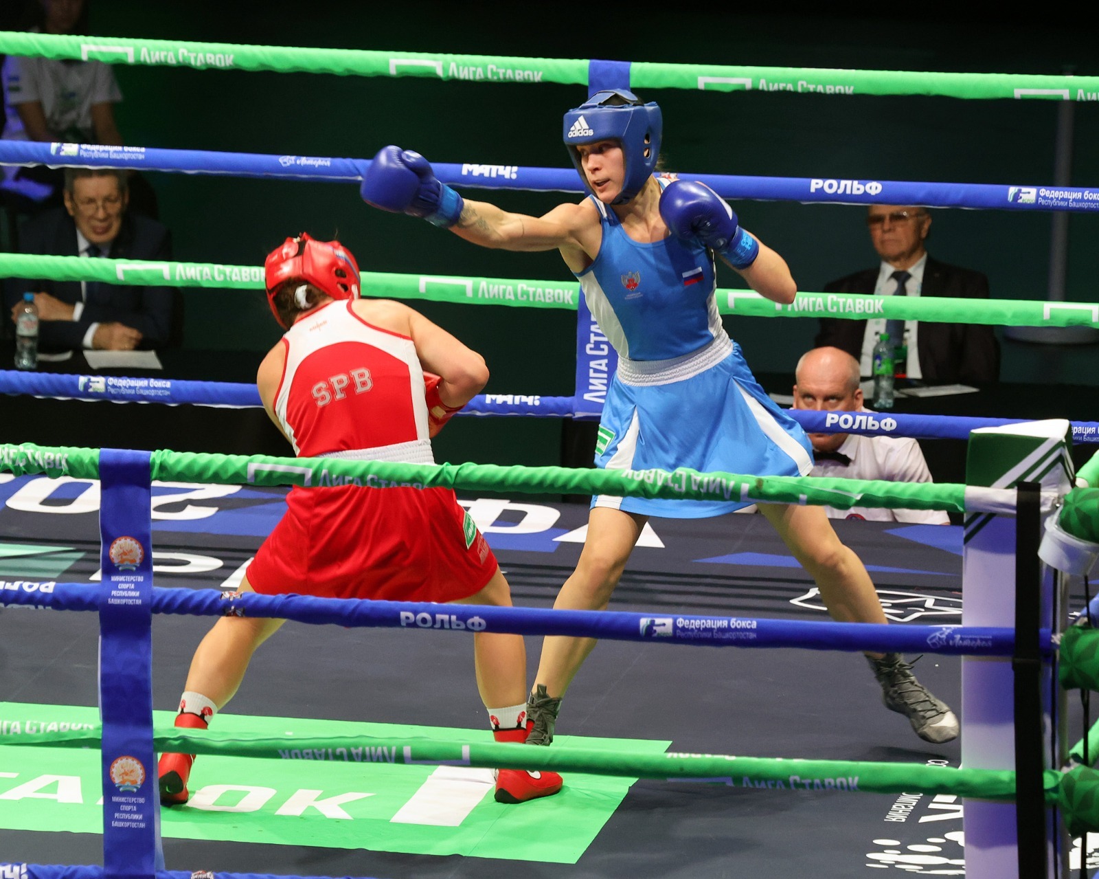 Александр ДАНИЛОВ  Не обязательно заниматься боксом профессионально. Это вид спорта для каждого.