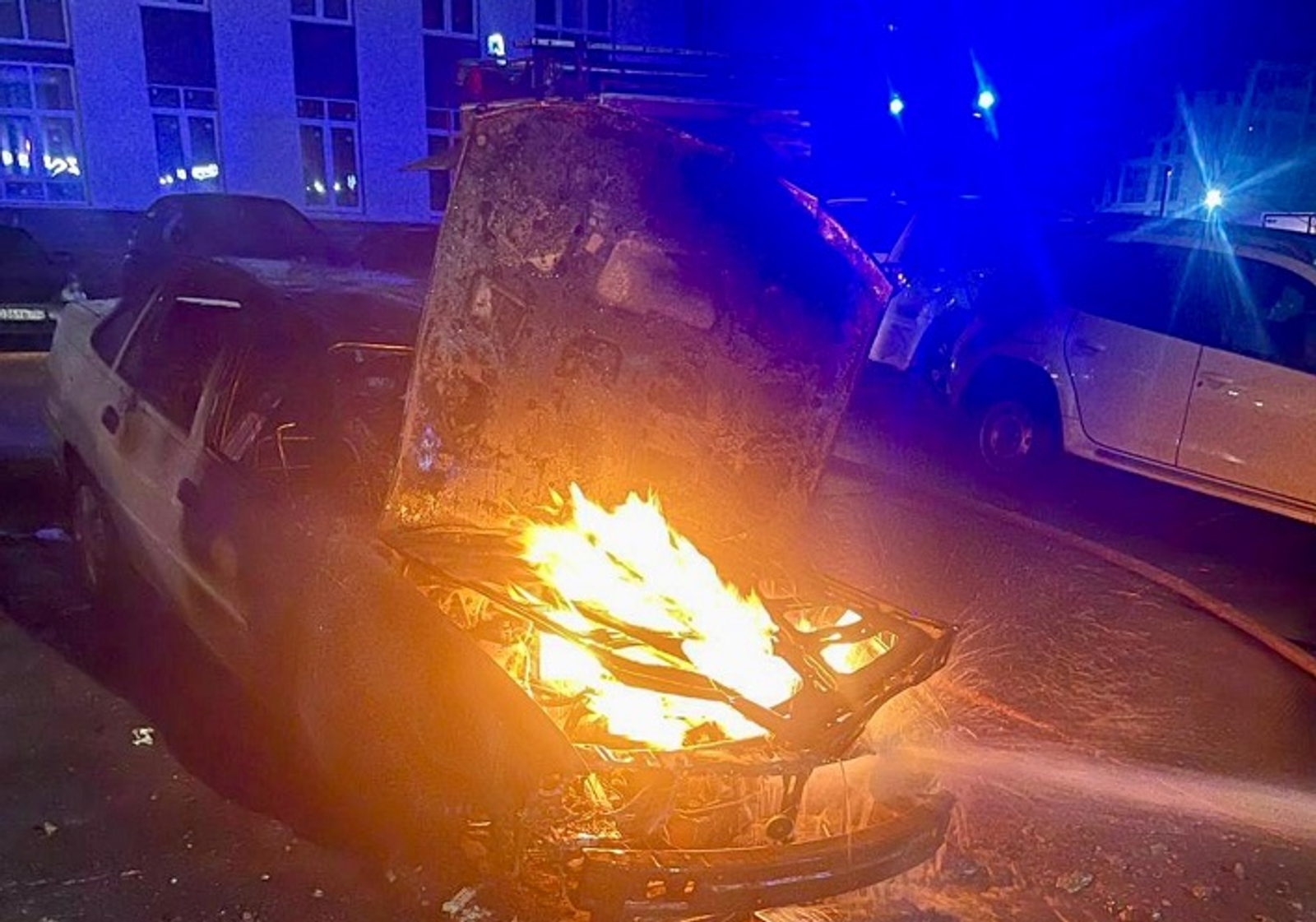 В Уфе ночью сгорела иномарка