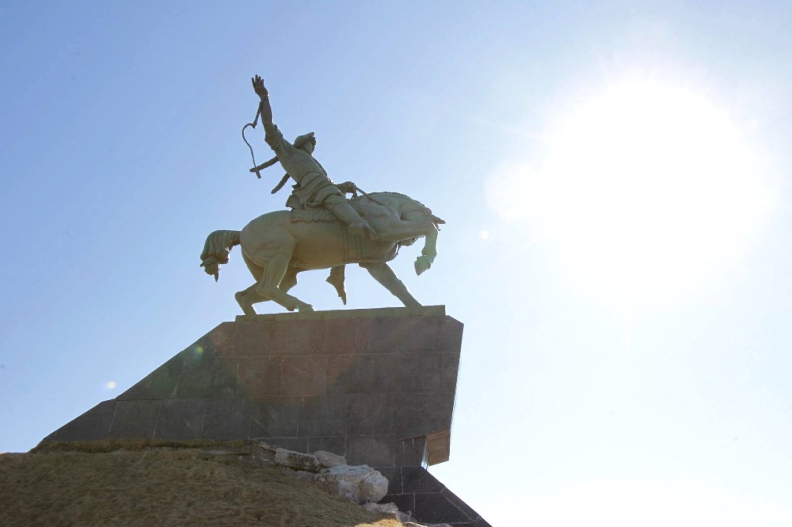 В Уфе разберут на части не только памятник Салавату Юлаеву, но и пьедестал