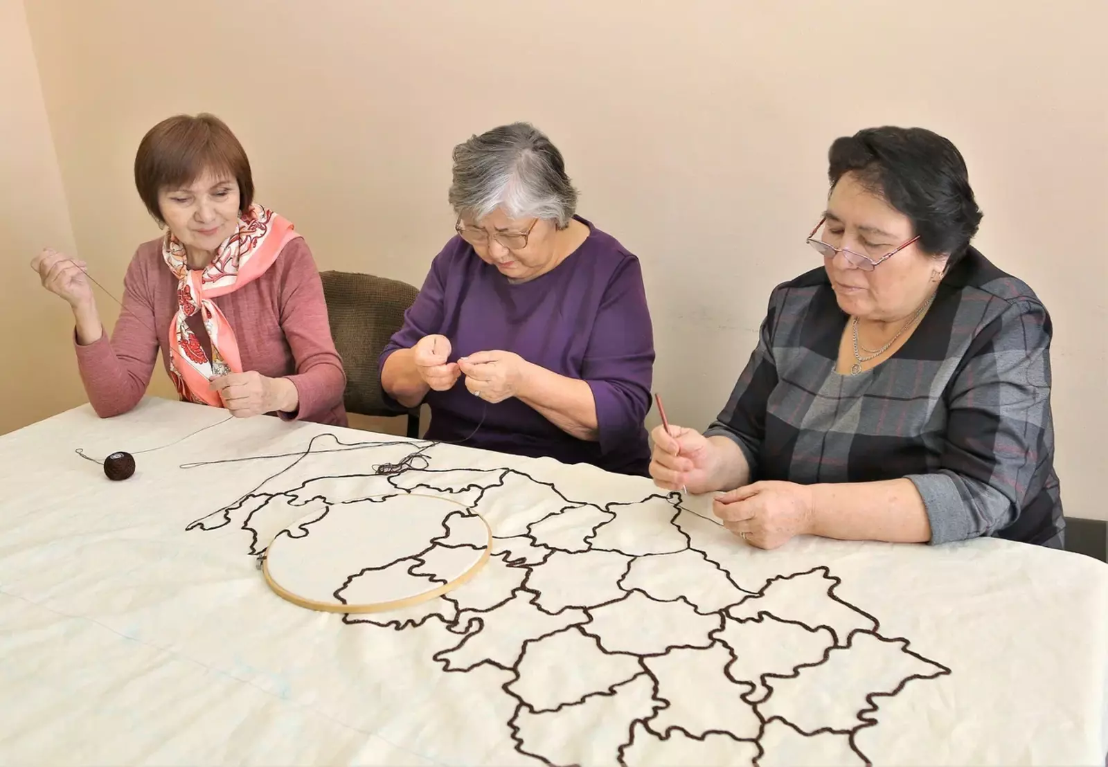В Башкирии мастерицы вручную вышьют карту республики