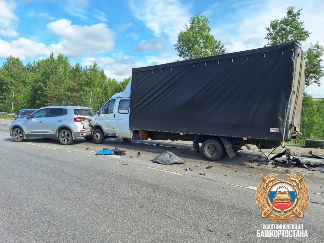 В Башкирии на трассе М-5 произошло массовое ДТП. Пострадали люди в автобусе