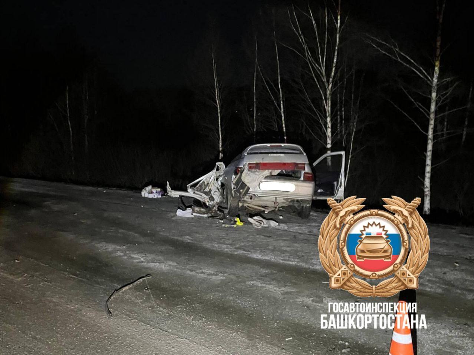 В Башкирии погиб водитель. Ранены супруга и пятеро детей