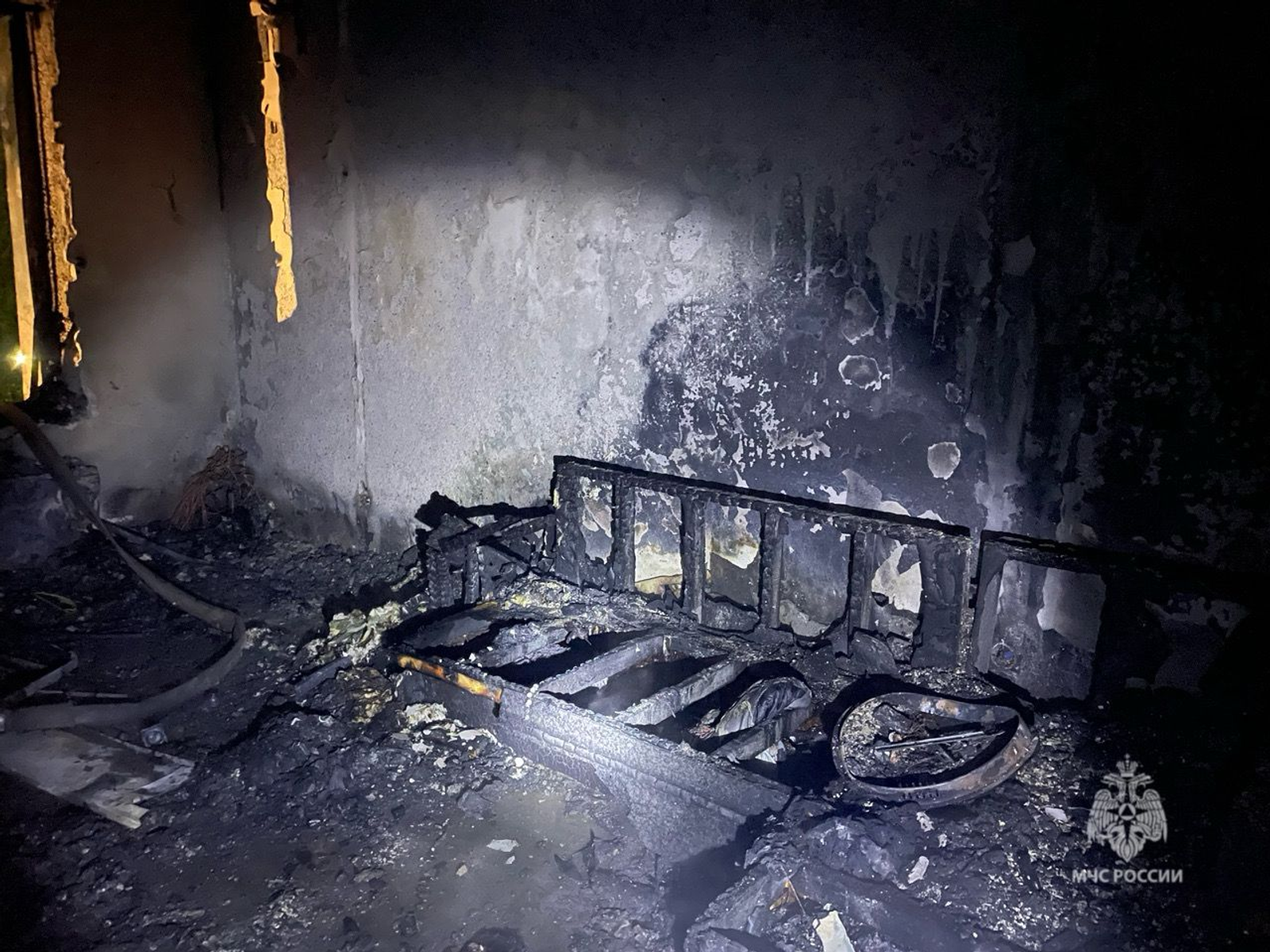 В Стерлитамаке при пожаре спасли девять человек