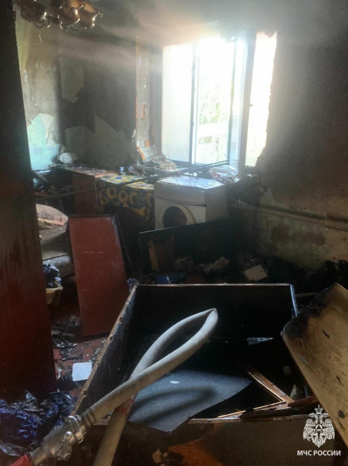 В Башкирии из пожара в квартире соседи вынесли мужчину без сознания