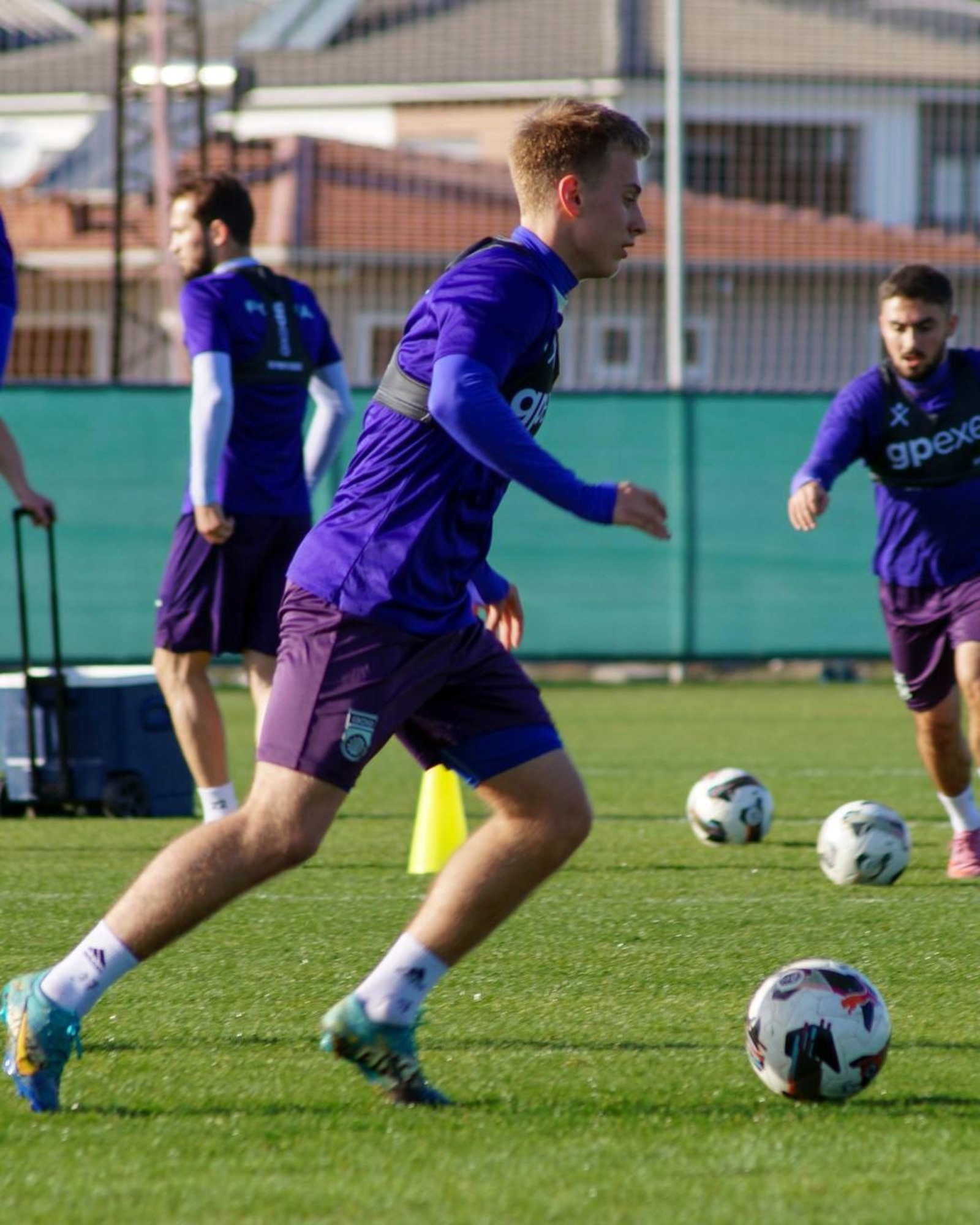 пресс-служба ФК «Уфа» Тренировки у уфимцев идут утром и вечером, невзирая на погоду.