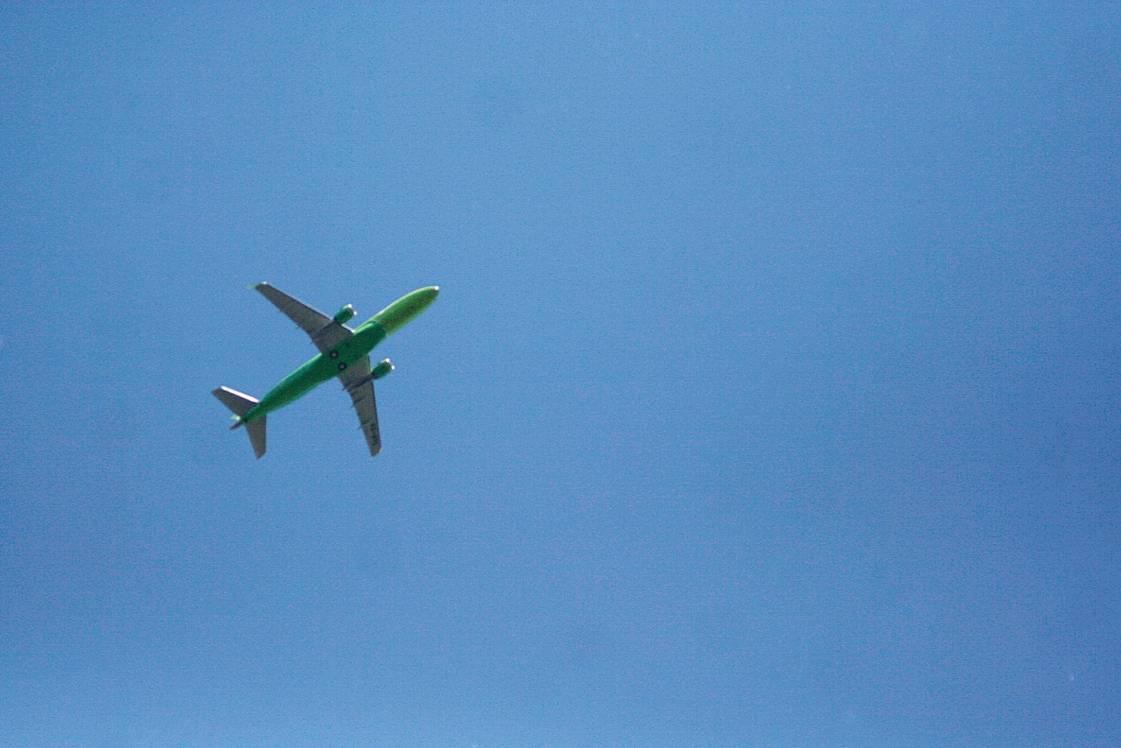 У самолёта Москва — Уфа возникли проблемы во время полёта