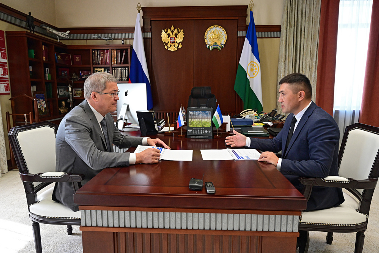 Радий Хабиров встретился с участником проекта «Время героев» Оскаром Ситдиковым