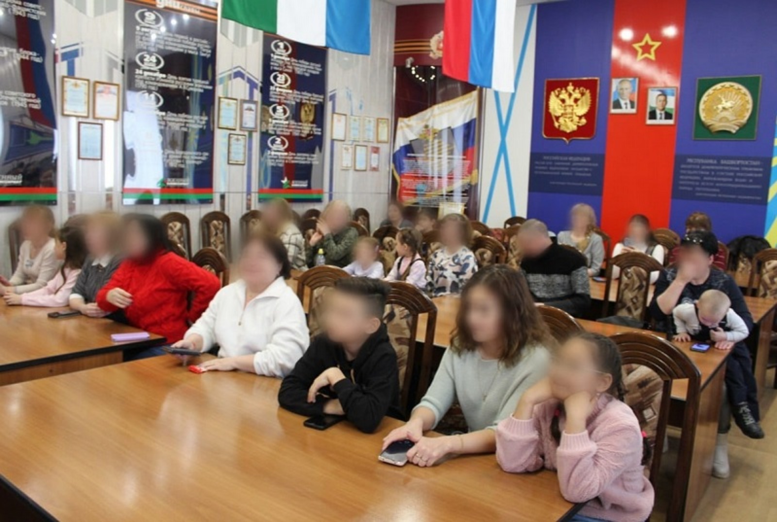 В Башкирии прошел телемост между участниками СВО и их родными
