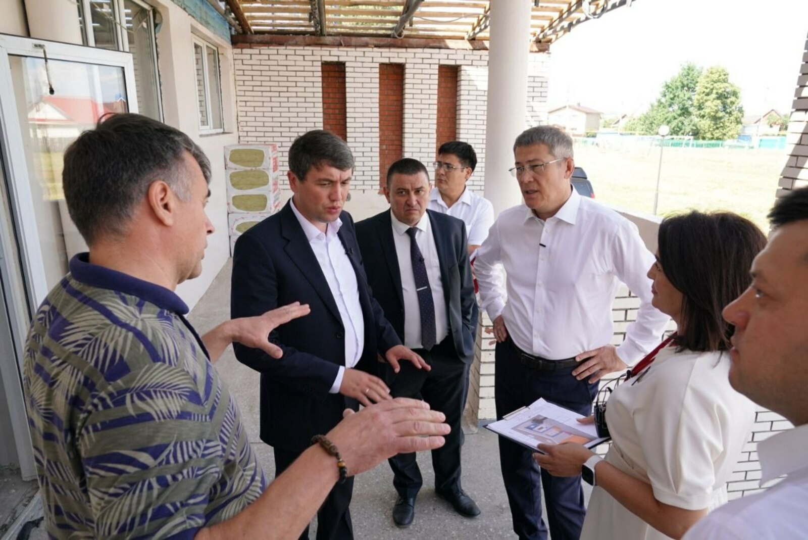 Радий Хабиров рассказал о ремонтируемой школе в Нефтекамске