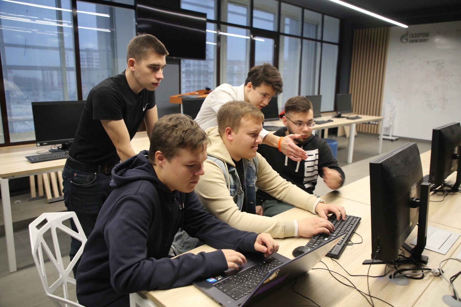 Без «воды» и теории: студенты УУНиТ рассказали о подготовке к карьере в IT