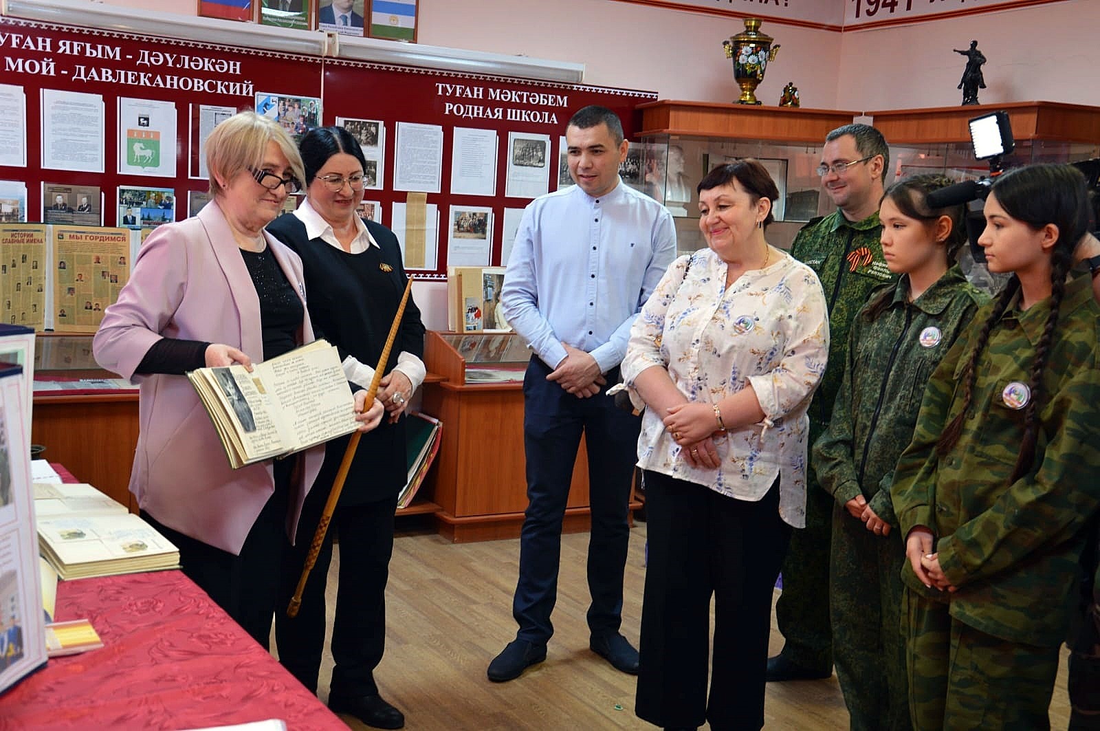 Галина БУРДИЛЕВА  Экспонаты единственного в России музея, посвященного ВАУРу, вызывают огромный интерес жителей и школьников не только Давлеканово.