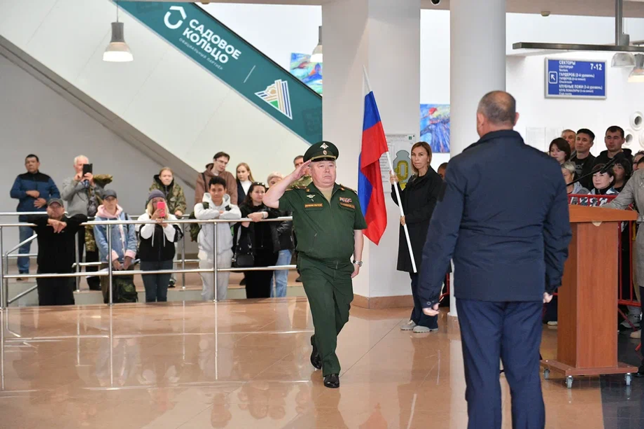 В Уфе в зону СВО проводили бойцов полка «Башкортостан»