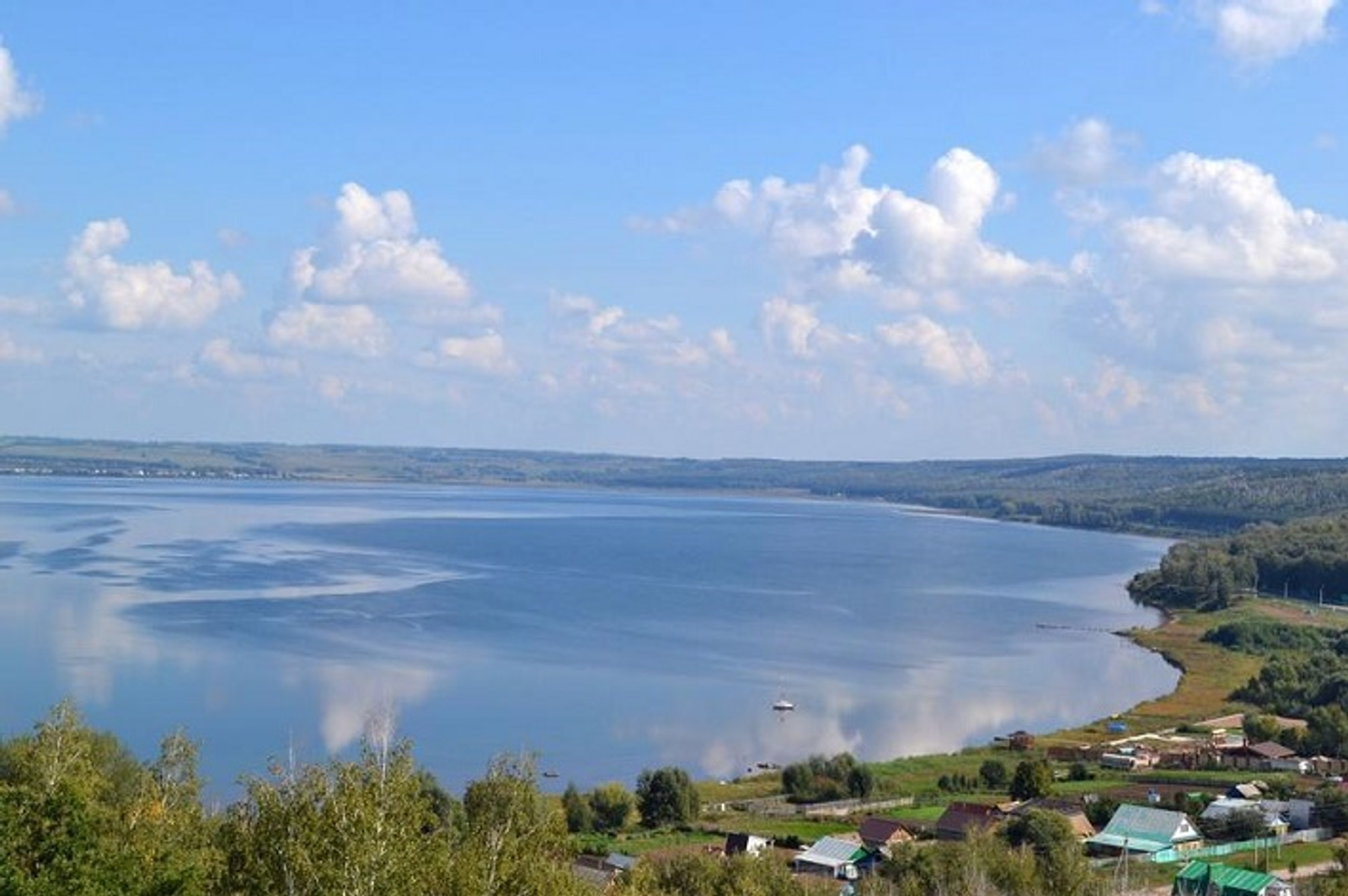 В Салавате на озере спасли шестилетнюю девочку