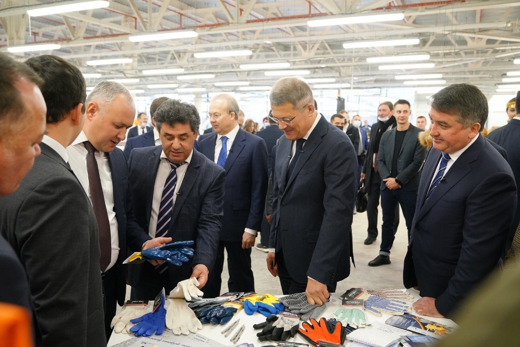 В Башкирии заработали два первых предприятия в ОЭЗ «Алга»