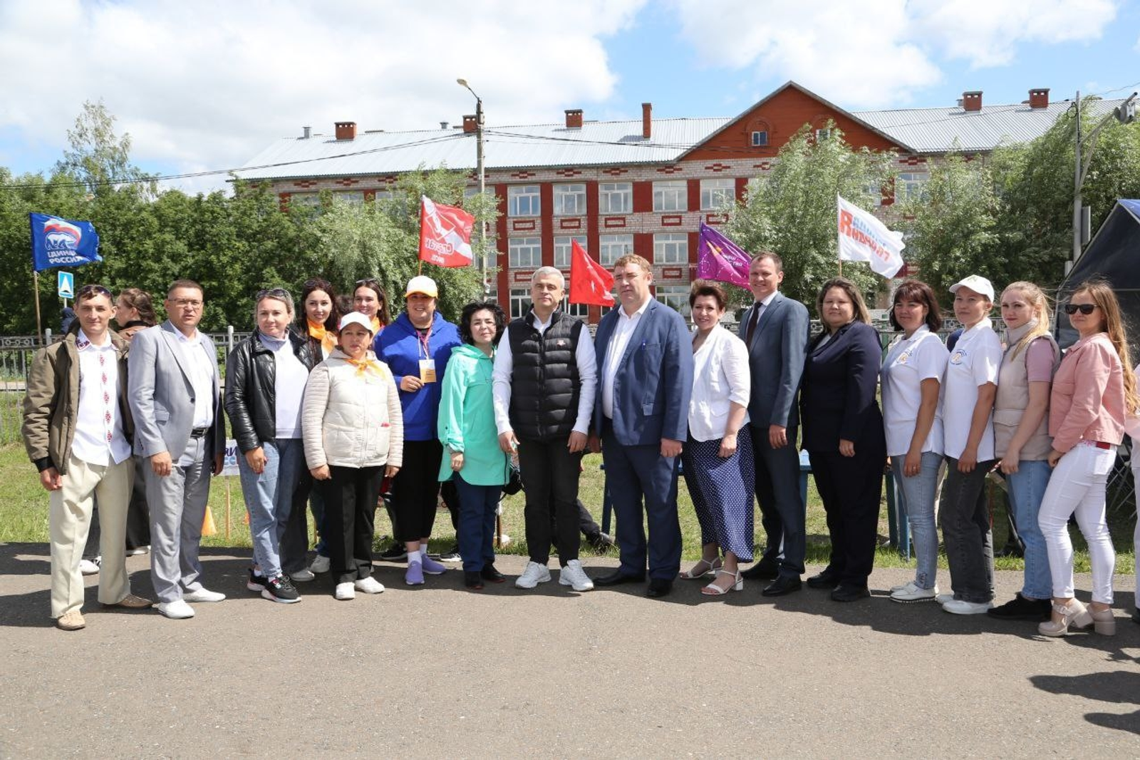 Радий Хабиров призвал поддержать на конкурсе главу Краснокамского района