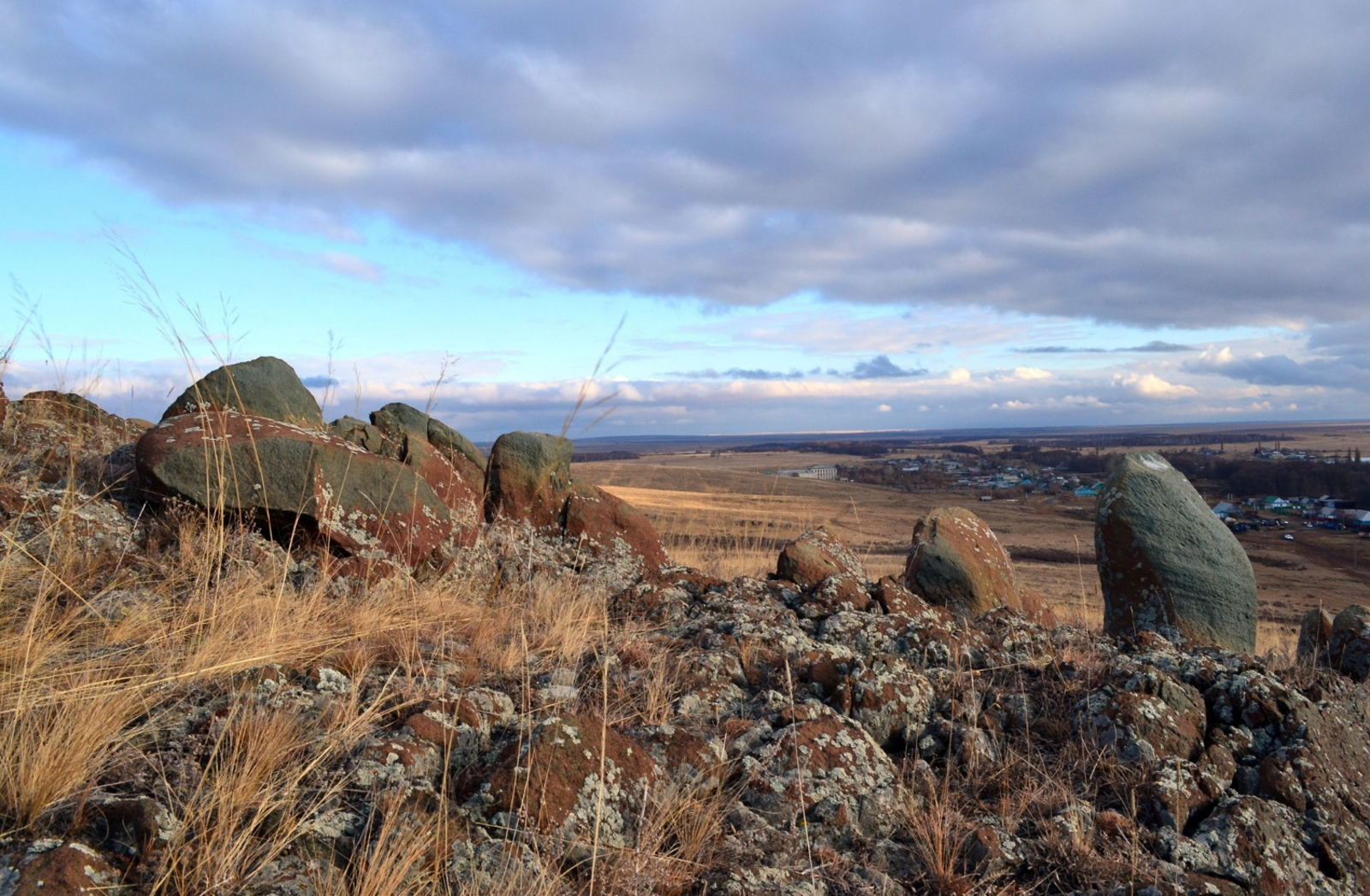 В Башкирии обнаружили древние курганы