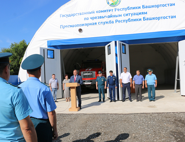 В Башкирии вице-премьер открыл пожарную часть в Булгаково