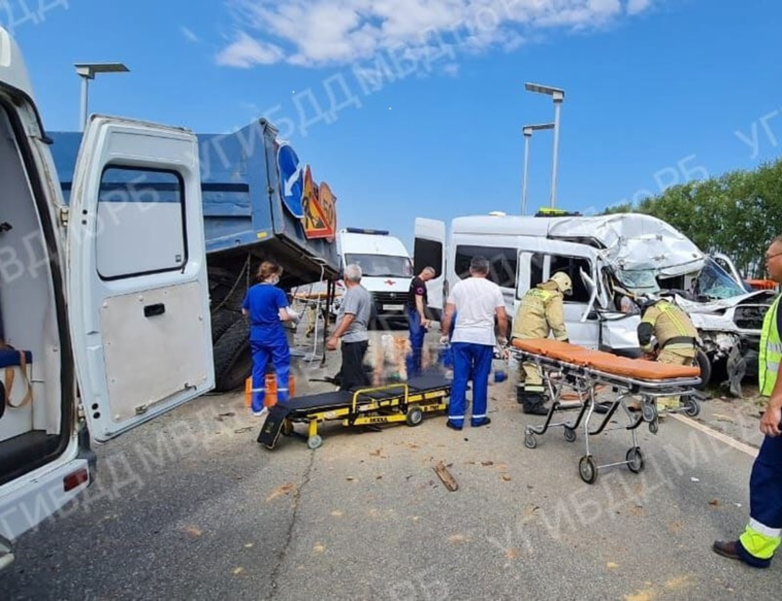Радий Хабиров выразил соболезнования родственникам погибших в аварии с автобусом