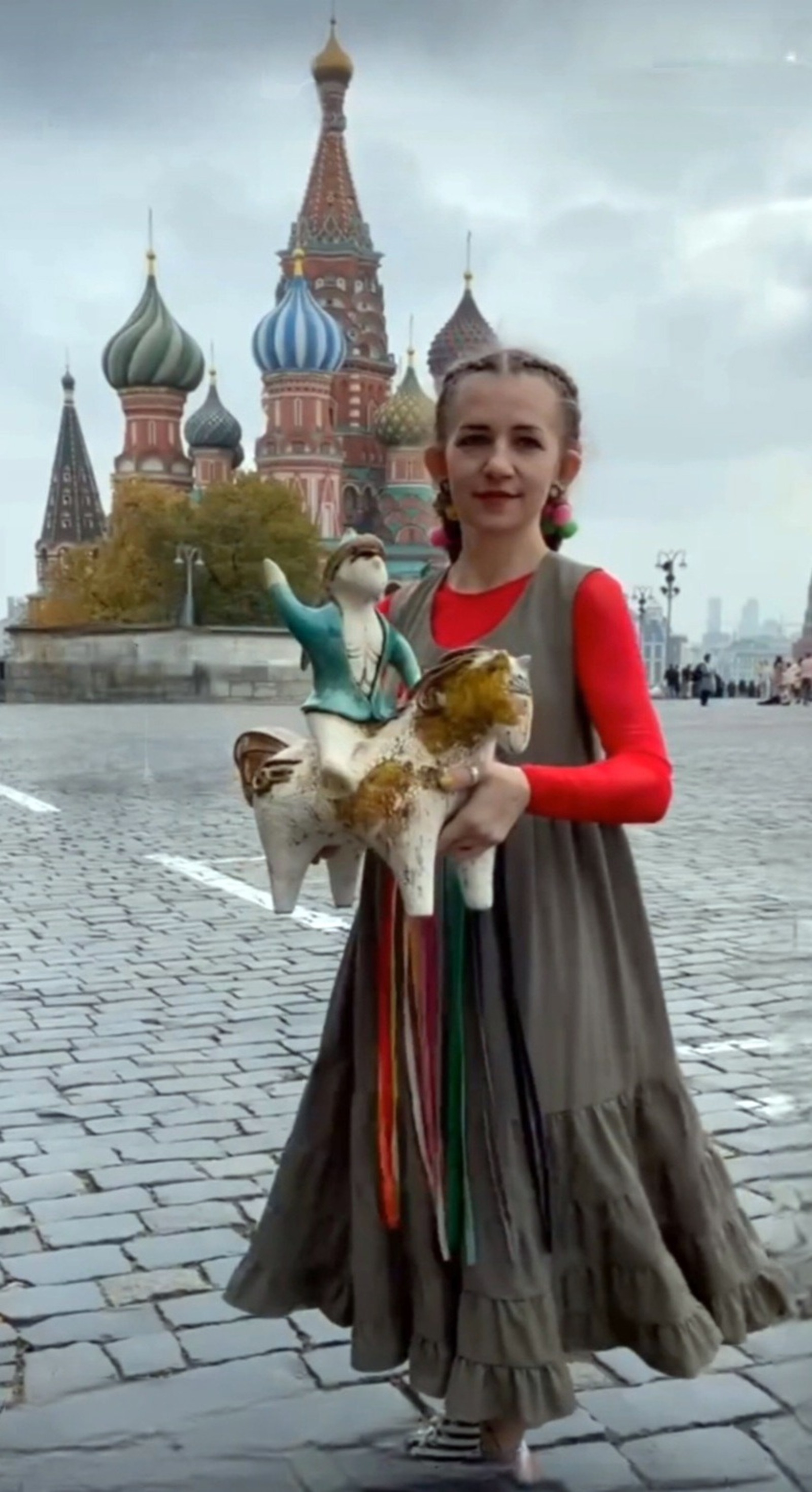 из архива Екатерины РЕПНИКОВОЙ На Красной площади башкирский Толпар произвел неизгладимое впечатление на окружающих.