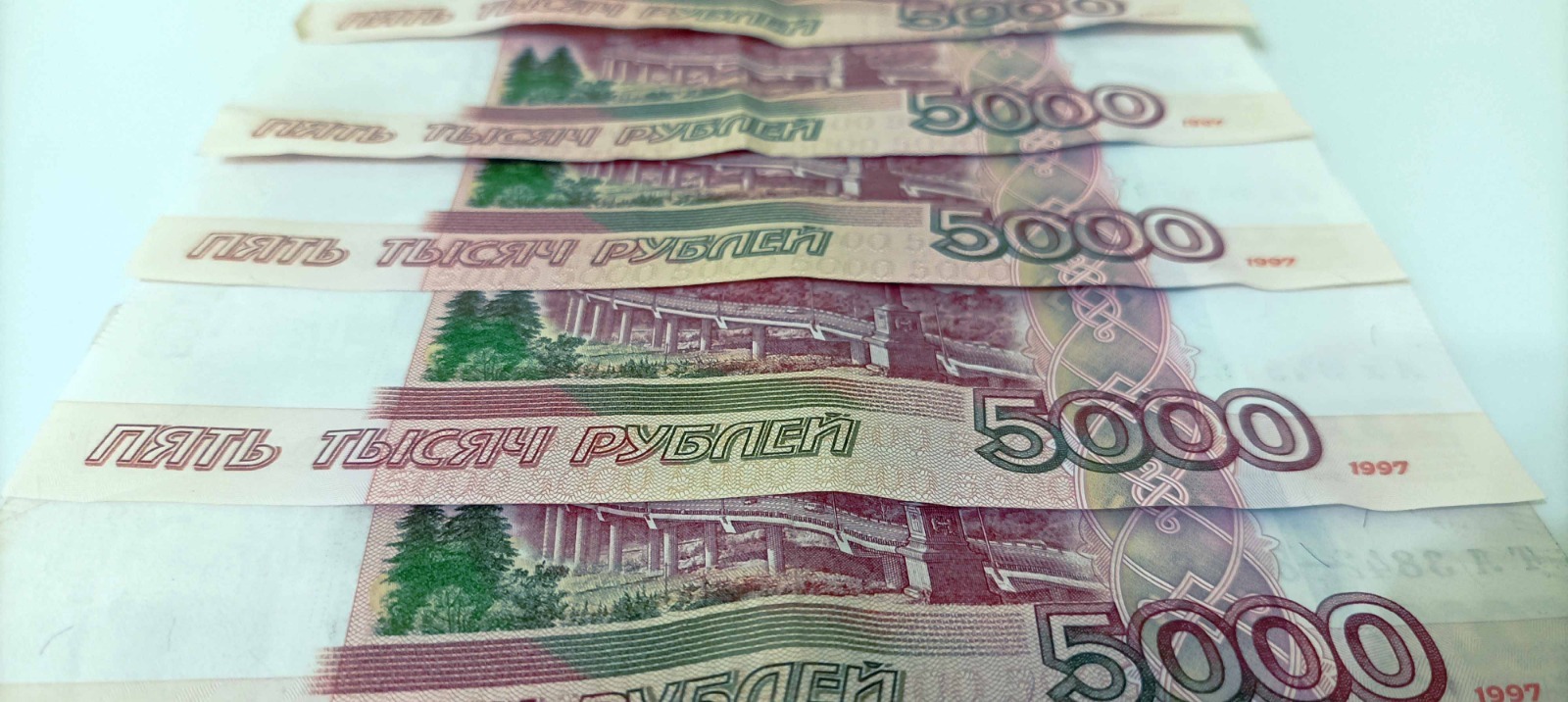 Артур СМОЛОВ  В Башкирии инвестиции в экономику превысили 500 миллиардов рублей